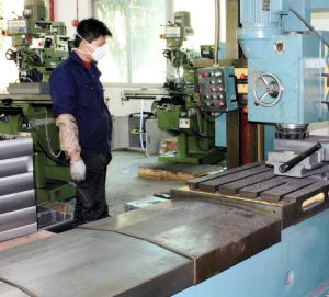 認(rèn)真上班的同事！